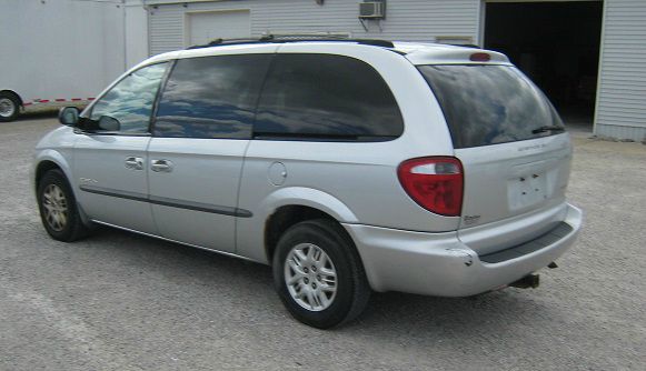 Dodge Grand Caravan 2001 photo 3