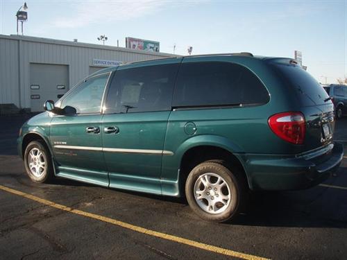 Dodge Grand Caravan 2001 photo 1
