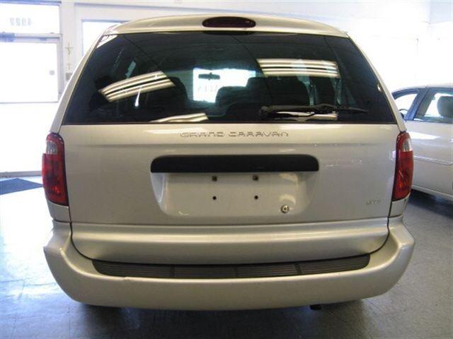 Dodge Grand Caravan 2001 photo 2