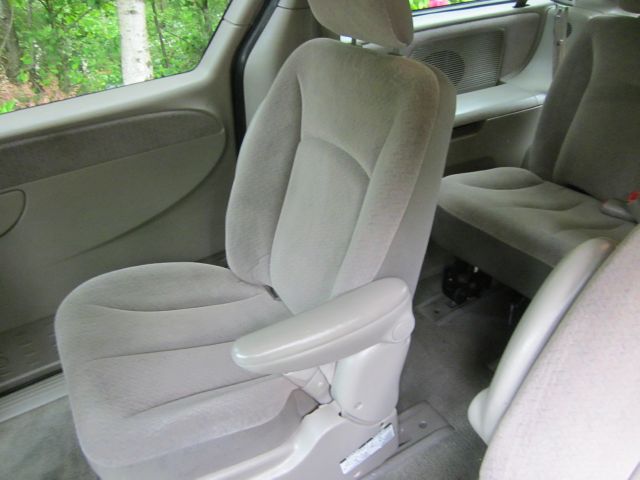 Dodge Grand Caravan 2001 photo 11