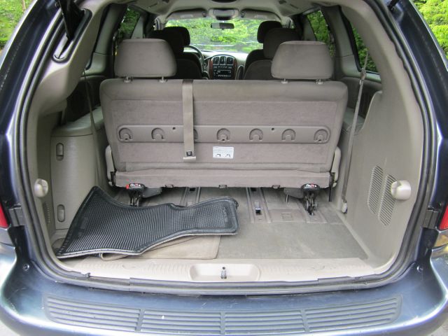 Dodge Grand Caravan 2001 photo 16