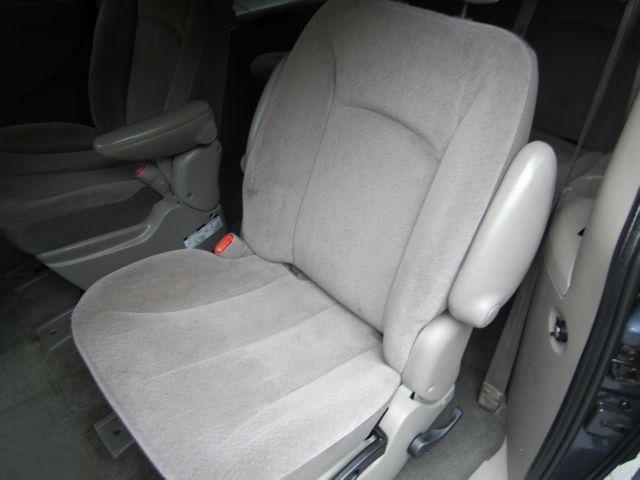 Dodge Grand Caravan 2001 photo 3