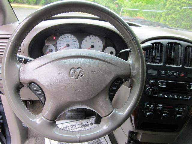 Dodge Grand Caravan 2001 photo 4