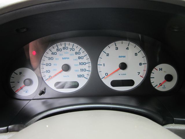 Dodge Grand Caravan 2001 photo 7