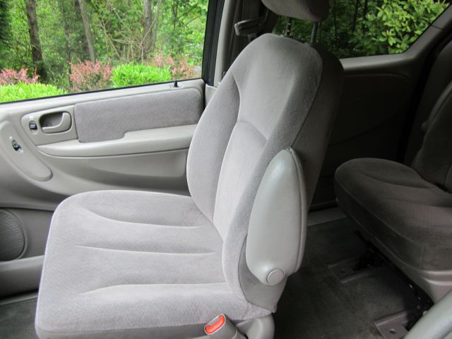 Dodge Grand Caravan 2001 photo 9