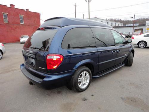 Dodge Grand Caravan 2001 photo 2