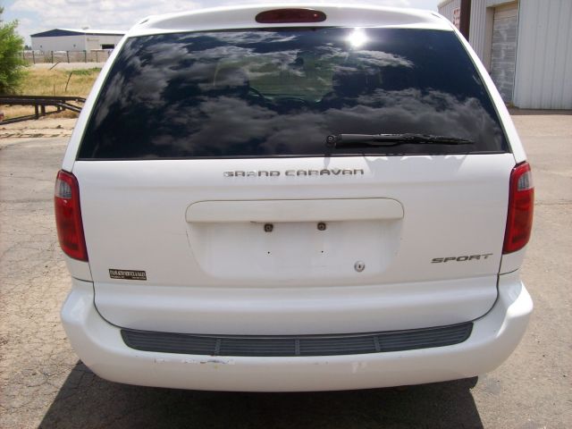 Dodge Grand Caravan 2001 photo 3