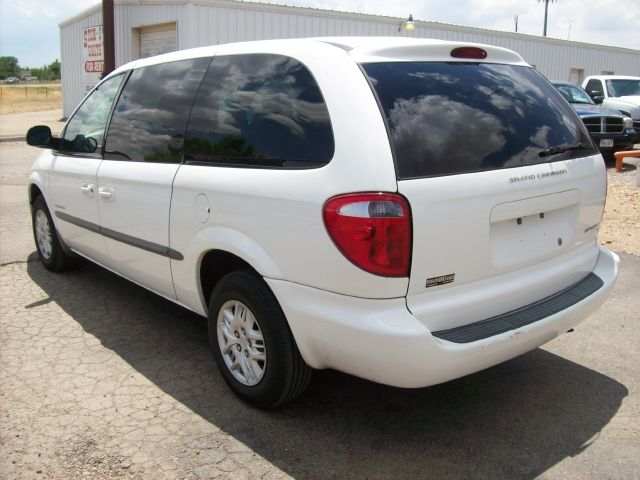 Dodge Grand Caravan 2001 photo 4