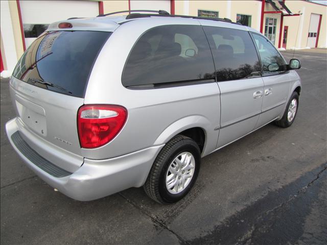 Dodge Grand Caravan 2001 photo 2