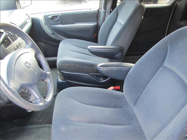Dodge Grand Caravan 2001 photo 4