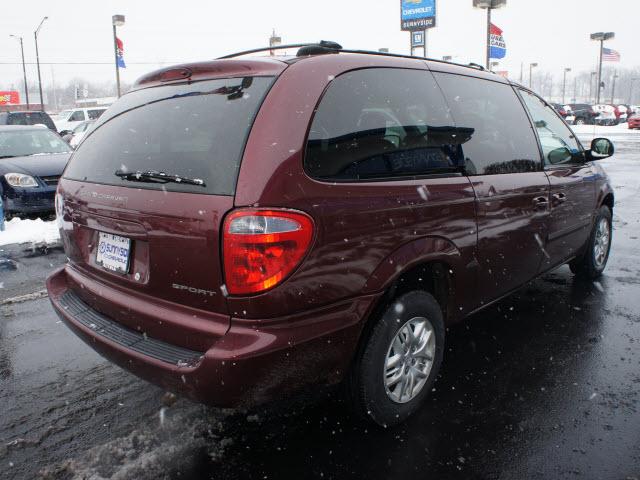 Dodge Grand Caravan 2001 photo 4