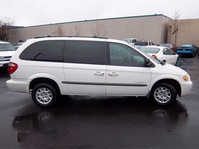 Dodge Grand Caravan 2001 photo 3