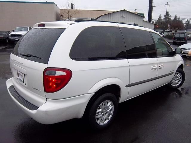 Dodge Grand Caravan 2001 photo 4