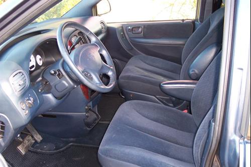 Dodge Grand Caravan 2001 photo 1