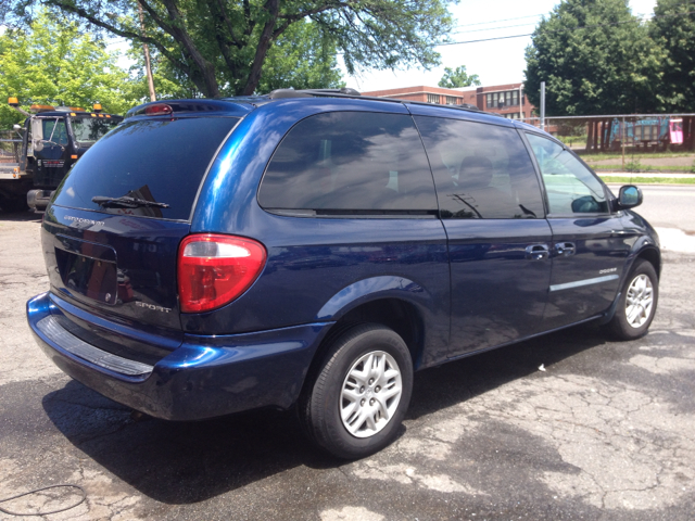 Dodge Grand Caravan 2001 photo 3