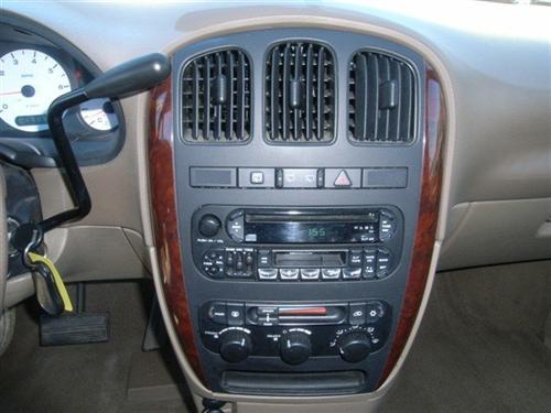 Dodge Grand Caravan 2001 photo 3
