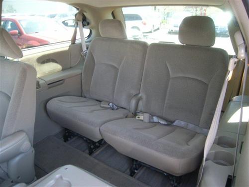 Dodge Grand Caravan 2001 photo 4