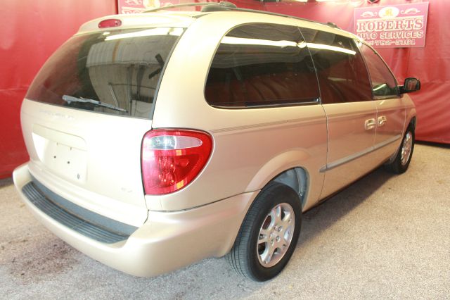 Dodge Grand Caravan 2001 photo 1