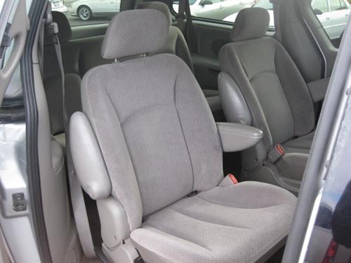 Dodge Grand Caravan 2001 photo 3