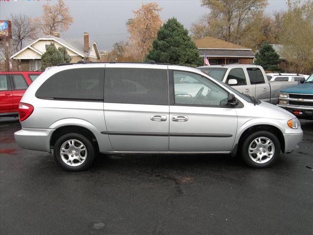 Dodge Grand Caravan 2002 photo 1