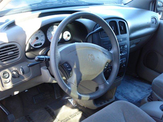 Dodge Grand Caravan 2002 photo 1