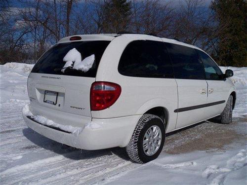 Dodge Grand Caravan 2002 photo 2