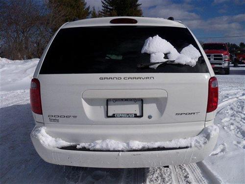 Dodge Grand Caravan 2002 photo 3