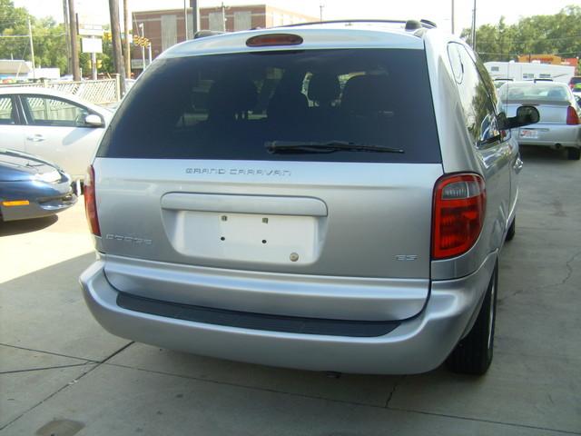 Dodge Grand Caravan 2002 photo 1