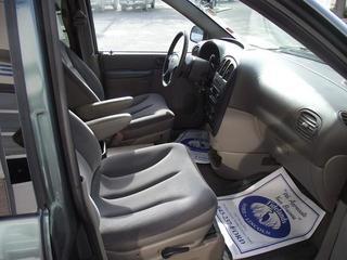 Dodge Grand Caravan 2002 photo 2