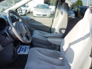 Dodge Grand Caravan 2002 photo 4
