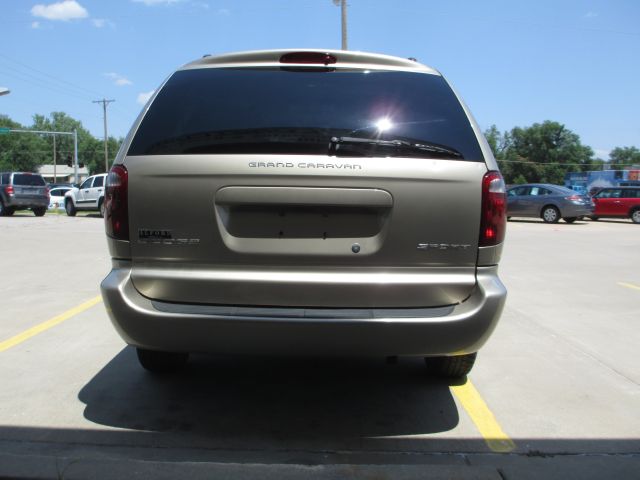 Dodge Grand Caravan 2002 photo 1