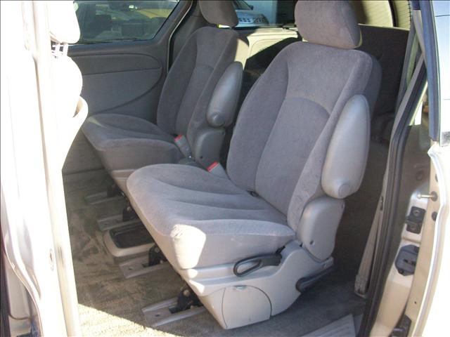 Dodge Grand Caravan 2002 photo 1