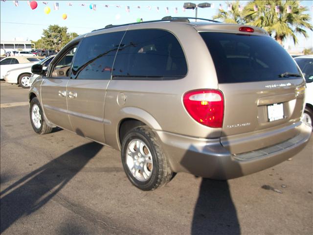 Dodge Grand Caravan 2002 photo 2