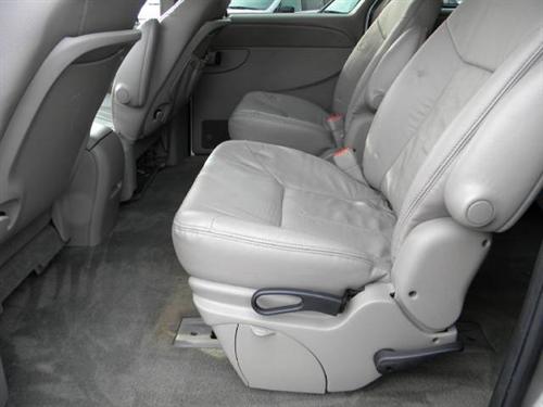 Dodge Grand Caravan 2002 photo 3