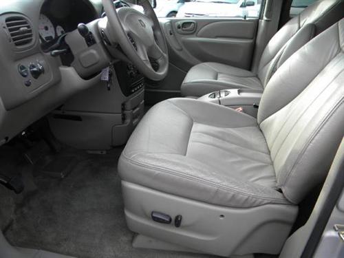 Dodge Grand Caravan 2002 photo 4