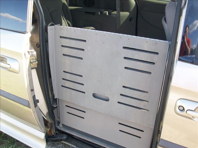 Dodge Grand Caravan 2002 photo 1