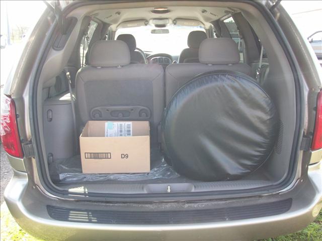 Dodge Grand Caravan 2002 photo 5