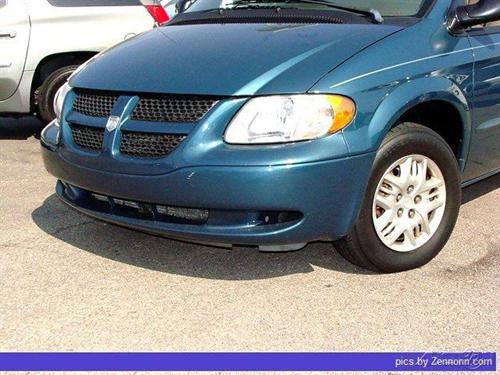 Dodge Grand Caravan 2002 photo 2