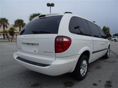 Dodge Grand Caravan 2002 photo 2
