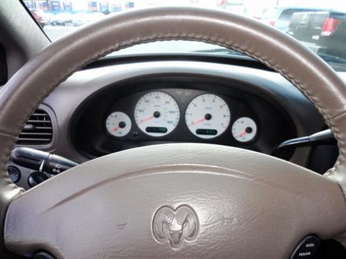 Dodge Grand Caravan 2002 photo 4