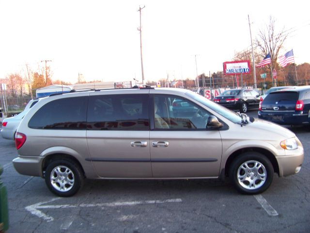 Dodge Grand Caravan 2002 photo 2