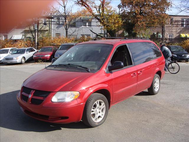 Dodge Grand Caravan 2002 photo 1