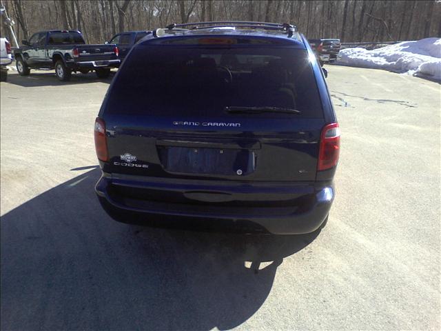 Dodge Grand Caravan 2002 photo 3