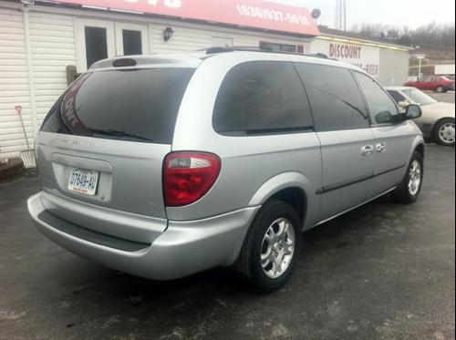 Dodge Grand Caravan 2002 photo 3