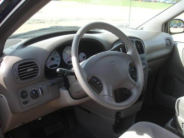 Dodge Grand Caravan 2002 photo 2