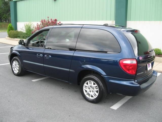 Dodge Grand Caravan 2002 photo 3
