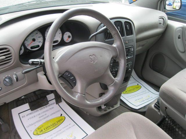 Dodge Grand Caravan 2002 photo 4