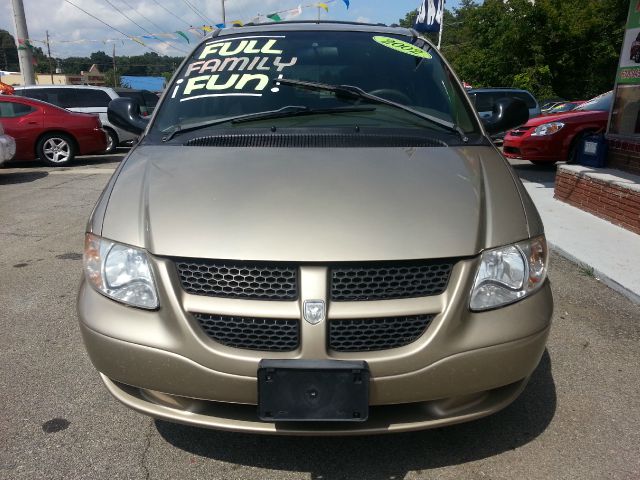 Dodge Grand Caravan 2002 photo 2