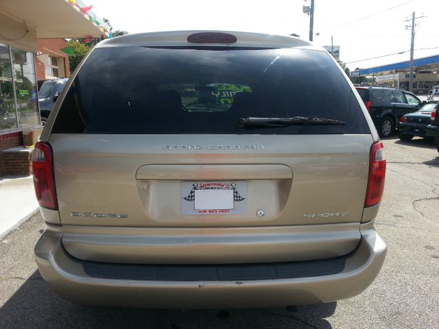Dodge Grand Caravan 2002 photo 4