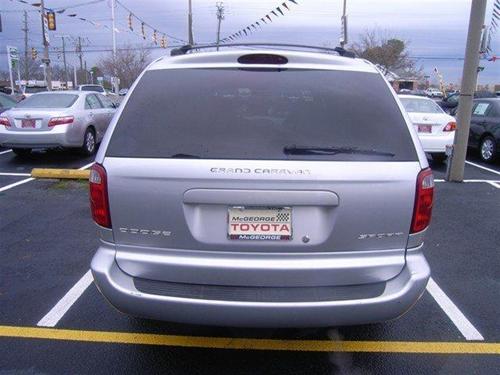 Dodge Grand Caravan 2002 photo 1
